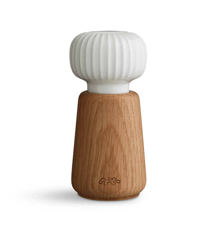Danish Design Collective - Wholesale Spice Mill - Kähler - Hammershøi - 5.7" Oak & Ceramic Spice Grinder6