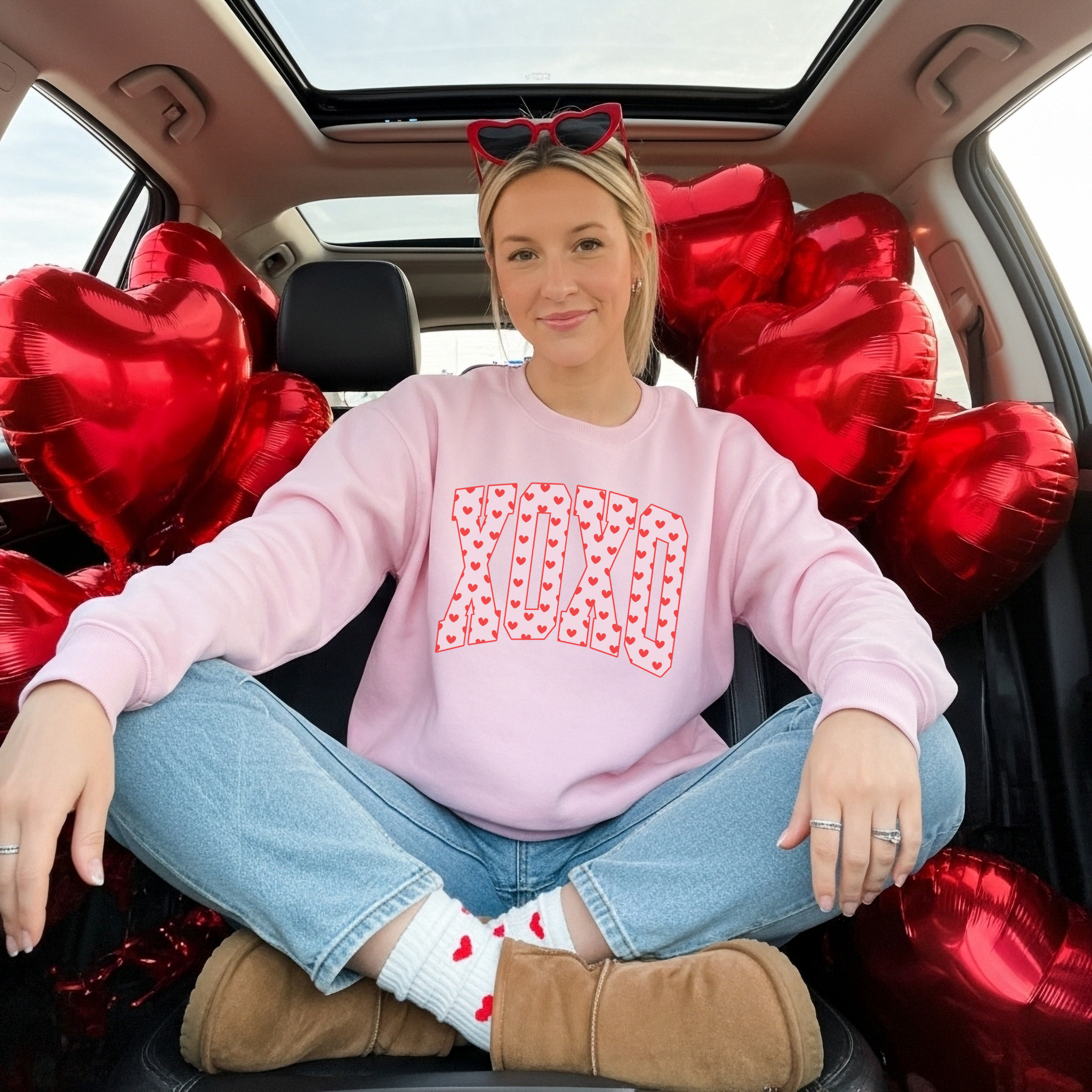 Hey Jude Graphic Tees - Wholesale Graphic Sweatshirt - Women's - XO Heart Print Valentine Crewneck Sweatshirt1