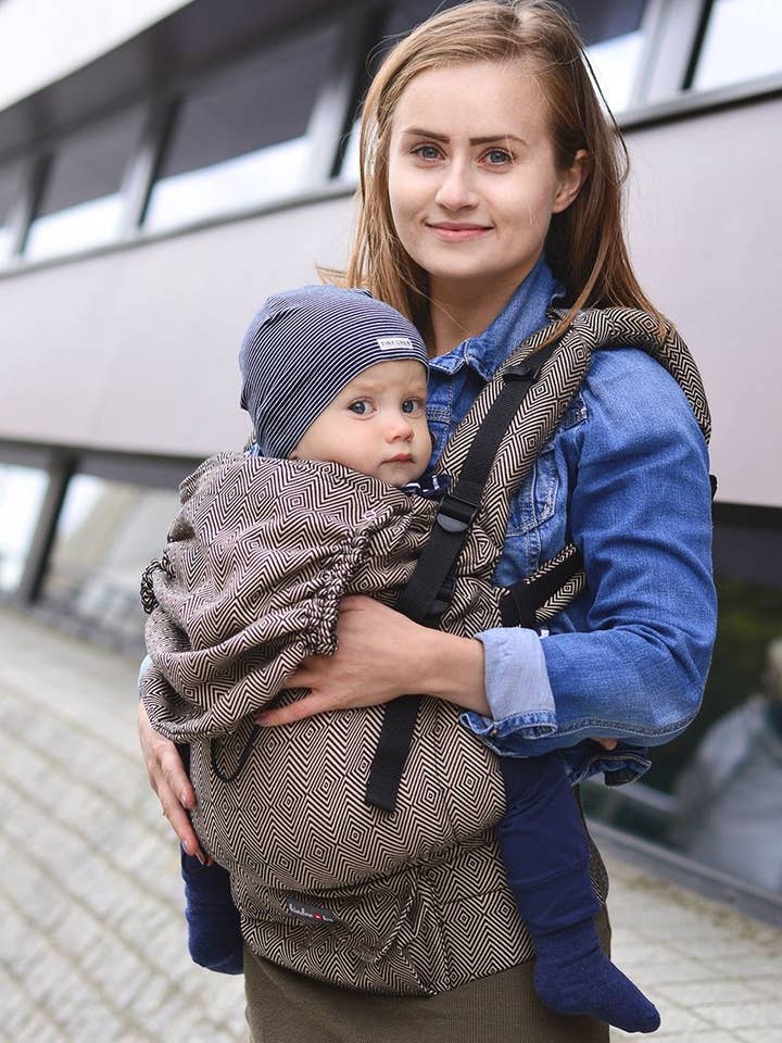 Kinder Hop Multi Grow draagzak: Mystic Gold - 100% draagdoek voor wholesale door Kinder Hop SP. Z O.O.