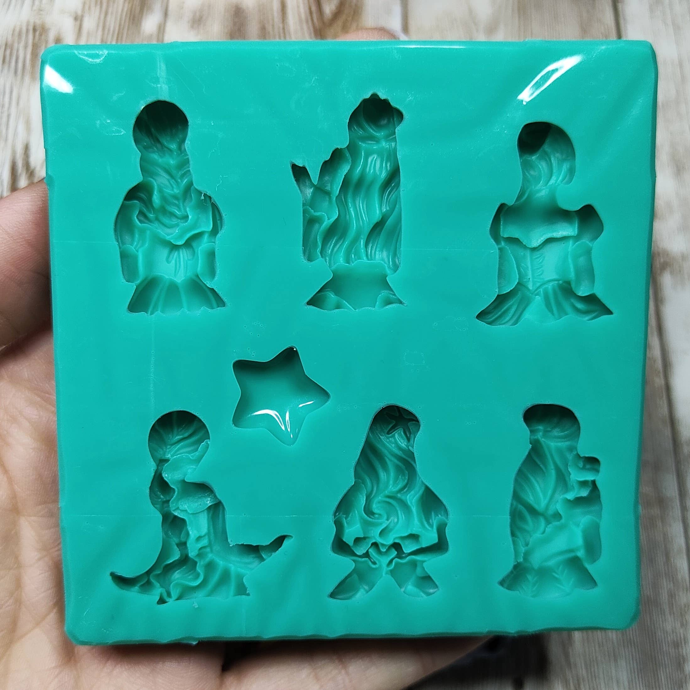 Serena Creazione di Serena Stampone – wholesale DIY-pysselkit – Princessformar i silikon, 6 delar, 3 cm för resin och gips5