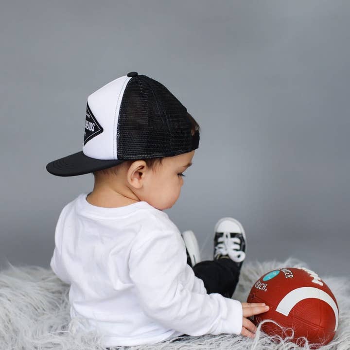 Black Hat for Infant | Blake Infant Beach Summer Trucker Hat for wholesale on Faire4
