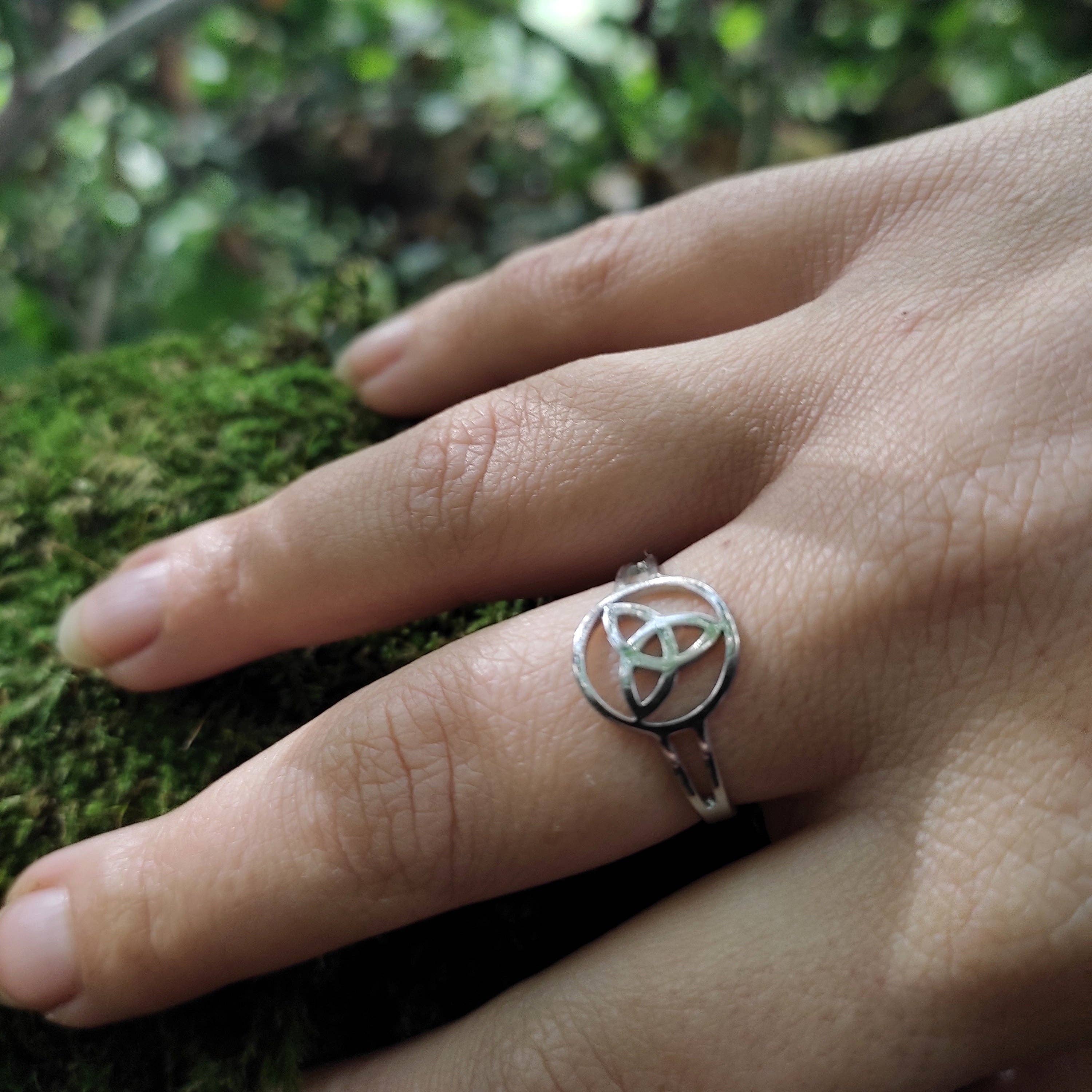 Jardin des Druides - Wholesale Band/Stacked Ring - Bague Triquetra0