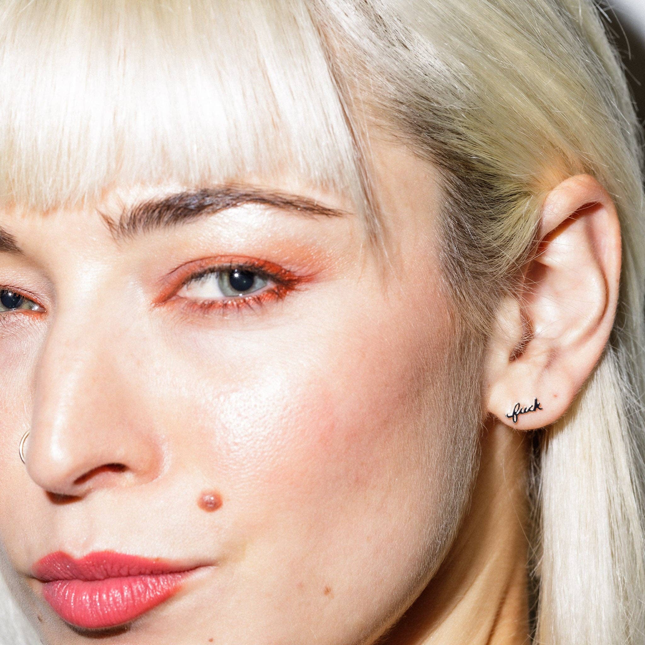 Larissa Loden - Vente Clous d'oreille - Boucle d'oreille Fuck Script Stud - Plaqué argent ou or, Simple/Paire5