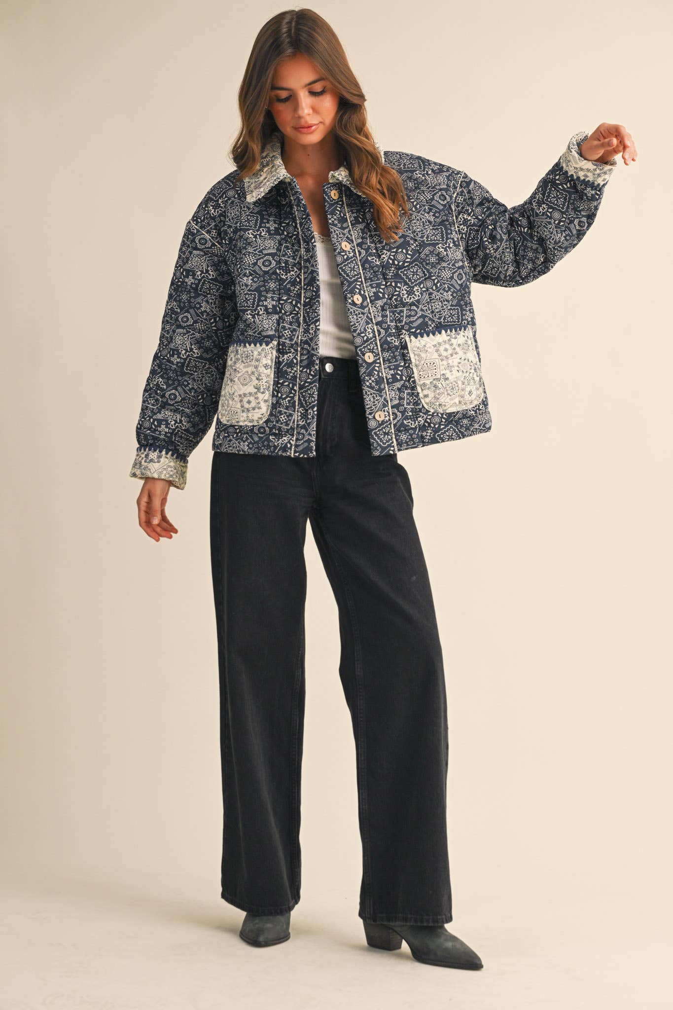 &MERCI - Wholesale Jacket - Women's - QUILTED BANDANA PRINT JACKET MJK412120