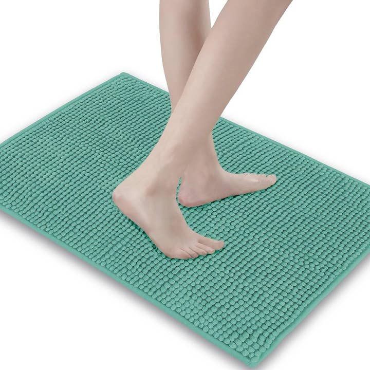 Lavish Touch Chenille Bathroom Rugs Pack of 2 for wholesale by Pelicano