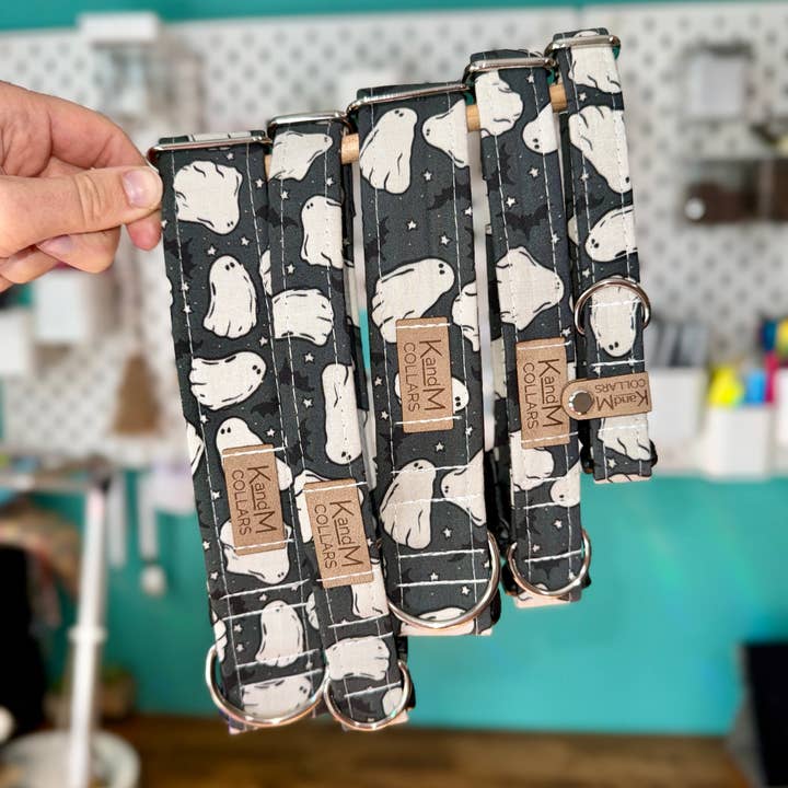 K and M Collars - Wholesale Pet Collar - Dog - White Ghosts on Black Halloween Dog Collar, Spooky, Fall2