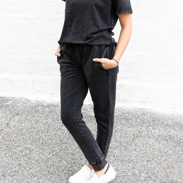 millie + roo LLC - Wholesale Lounge Sweatpants/Joggers - Women's - MAMA JOGGERS- Midnight Snow Wash6