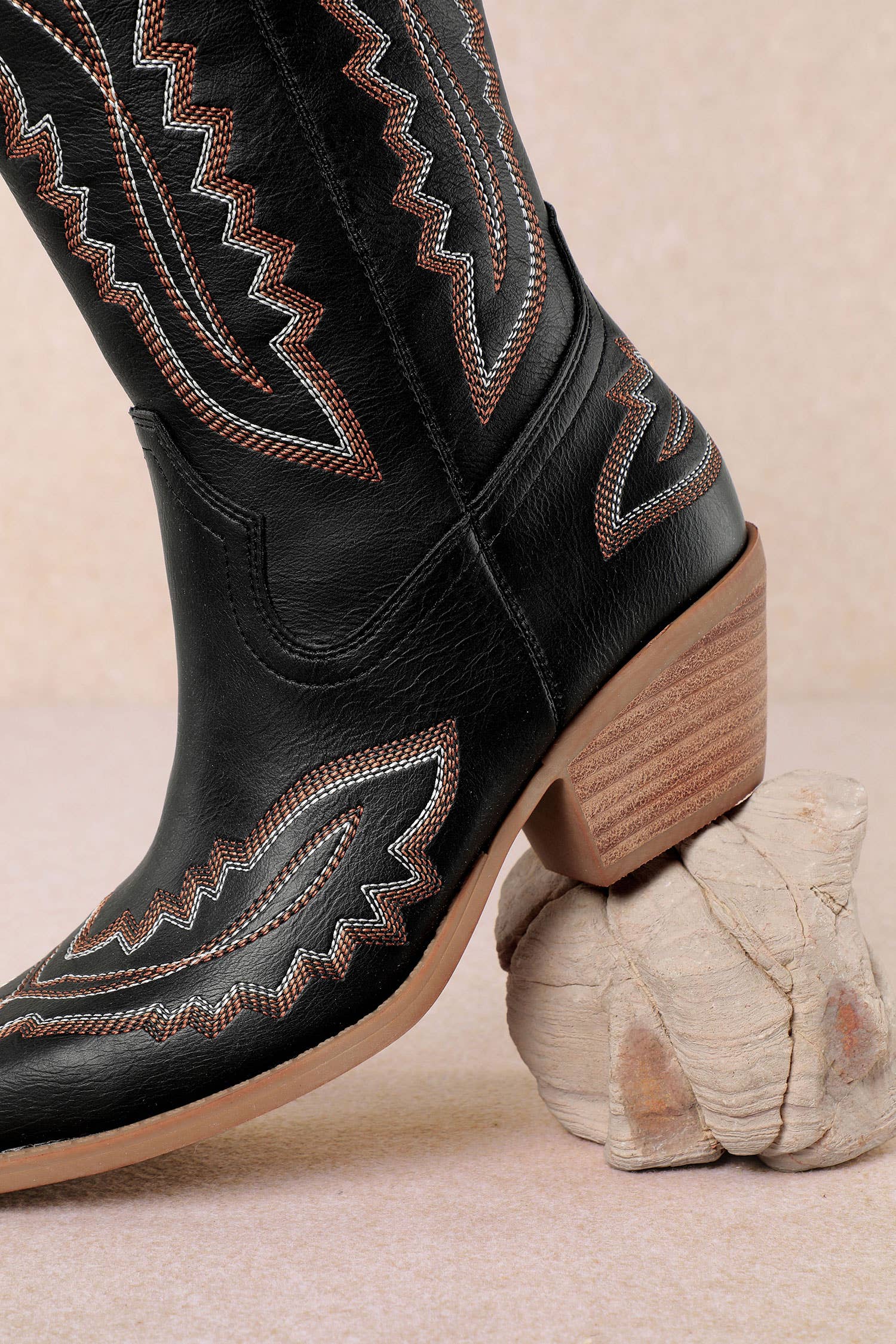 Miracle Miles (Mi.iM) - Wholesale Cowboy Boots - Women's - TESS19