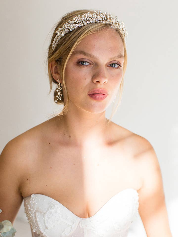 COURONNE IRIYAH pour la vente par Brides & Hairpins