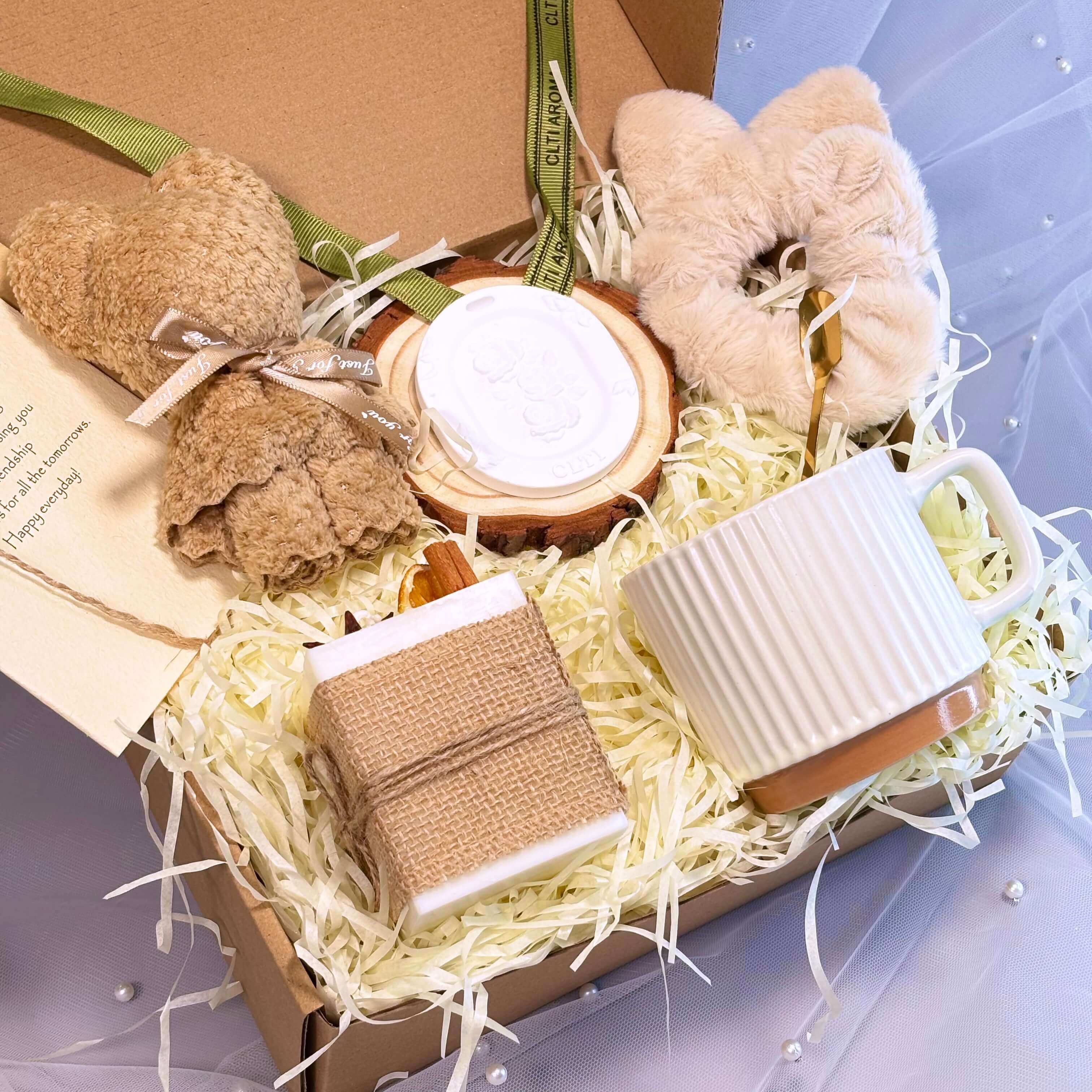 OH MY BOX - Wholesale Gift Box - Beige Gift Box | 8 Piece Cozy Self Care Set1