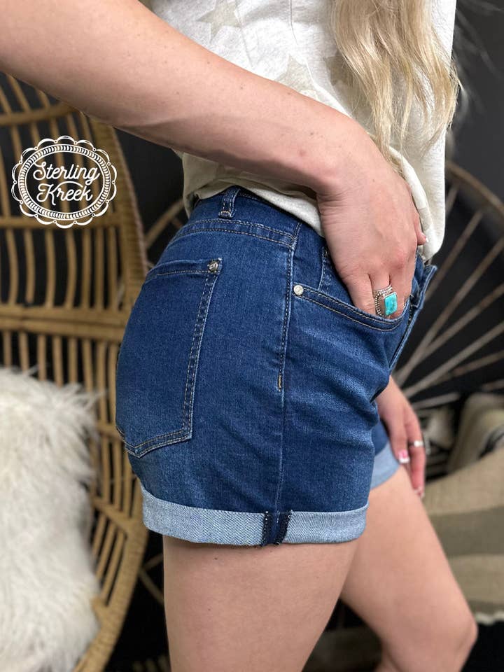 Short à revers Backroads pour la vente par Sterling Kreek