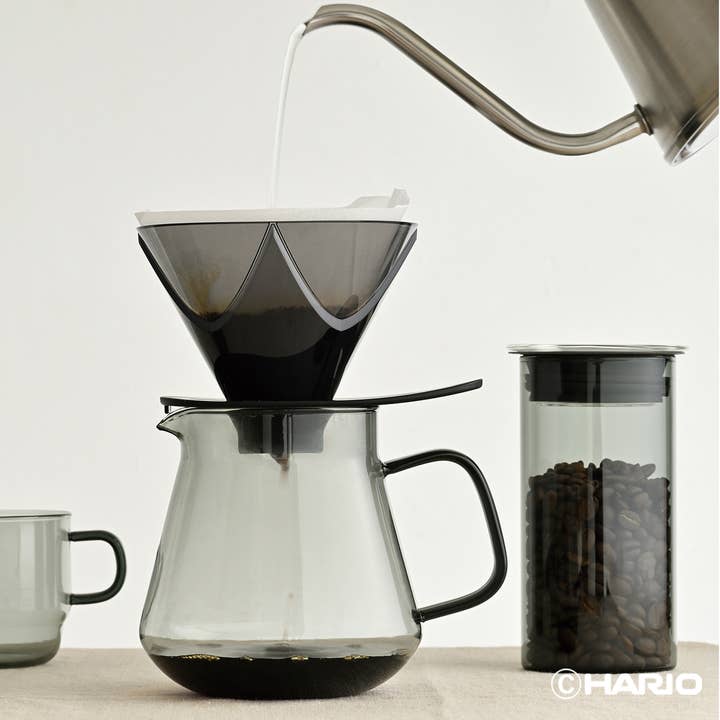 HARIO USA - Wholesale Tea Pot - HARIO Colors Glass Coffee and Tea Server, 600ml