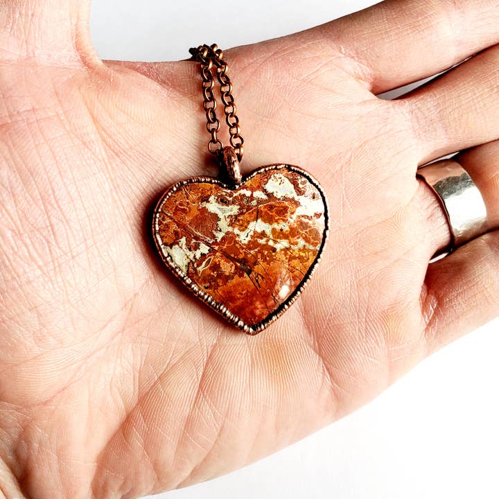 MergingMetals - Vendita all'ingrosso Collana con ciondolo/pendaglio - Collana cuore diaspro rosso
