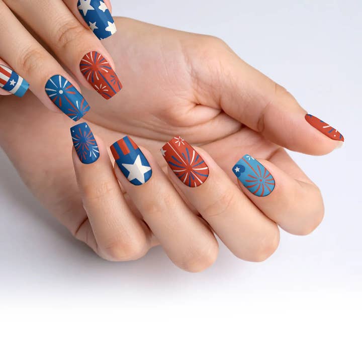 FYNE BODY - Wholesale Press-on/fake nails - Glitter Beam 4th of July Press-On Nails81