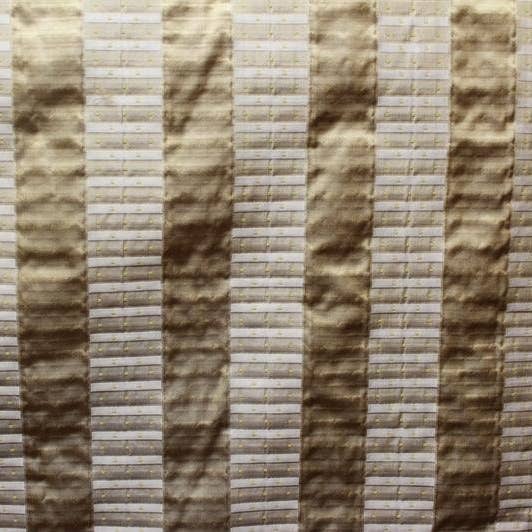 Tissu brocart de soie rayé - City Lights - Gold pour la vente par Hyena
