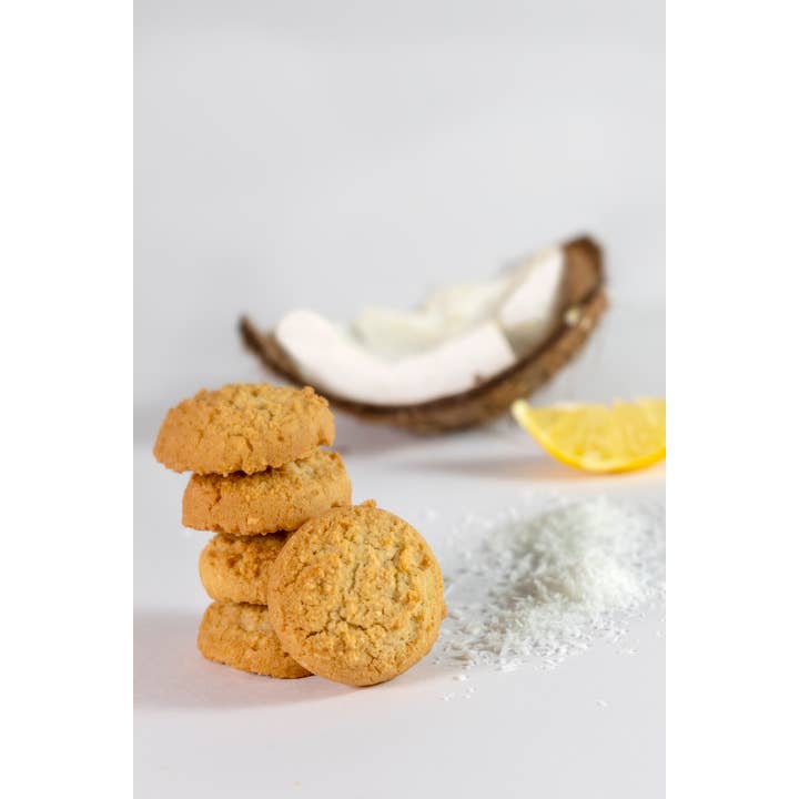 Les Biscuits du Roi - Wholesale Cookie - Gluten-free coconut-lemon flavored biscuit in a 60g packet1