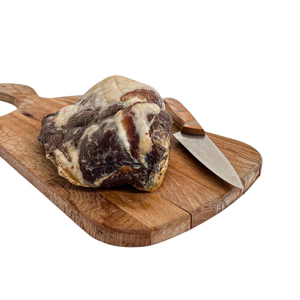 OLIO DI SERRA – Engroshandel Svinekød – Scamone pugliese – culatello fra Apulien (1,5 kg)