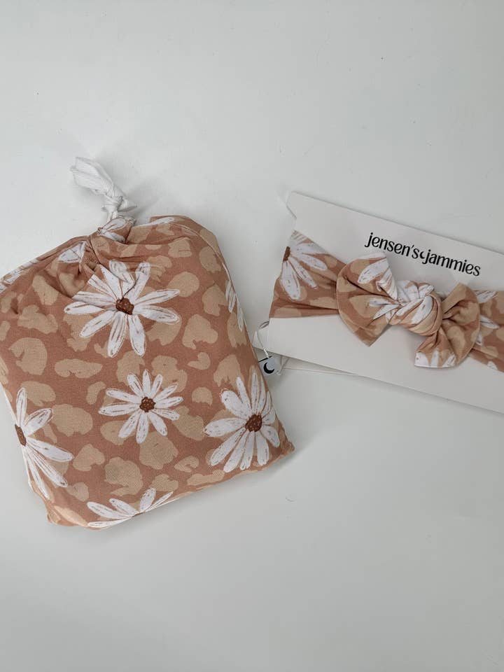 Jensens Jammies - Wholesale Swaddle - Baby - My Daisy Girl Swaddle/Headband
