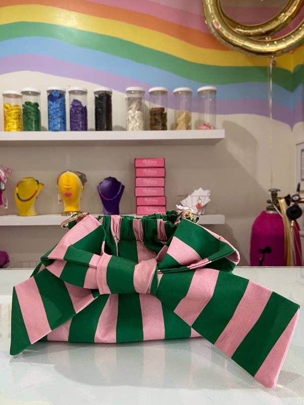 A Mimi Clutch em Risca de Giz Heritage por atacado de The Tiny Tassel