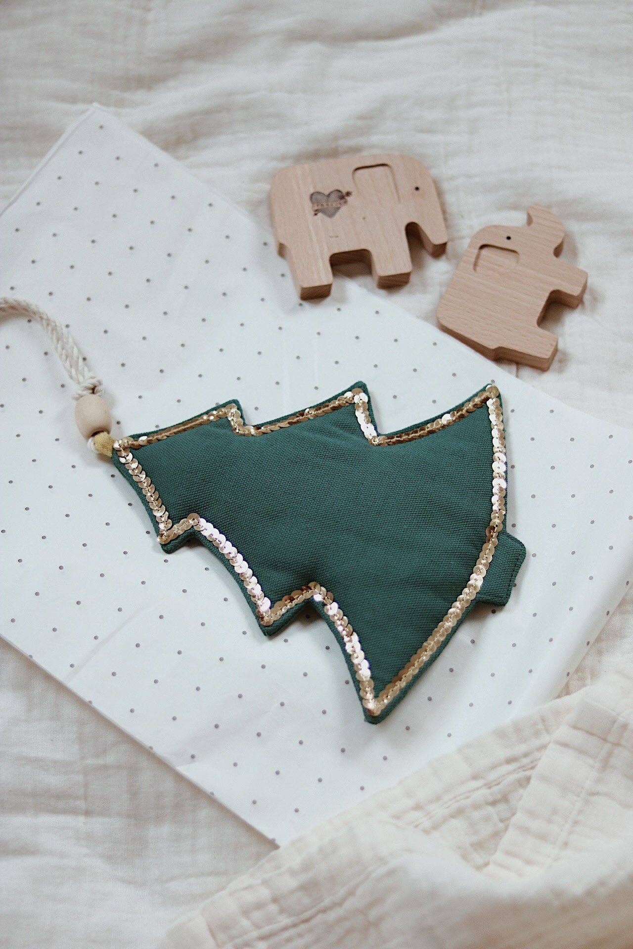 Moi Mili - Wholesale Ornament - “Green Christmas Tree” Cotton Pendant1