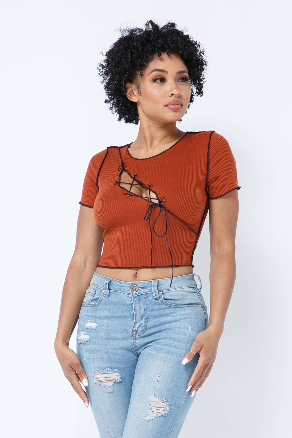 Julia by LoveJ – wholesale Stickad topp - Dam – Öppen framifrån Cut Tie Beskärning Top7