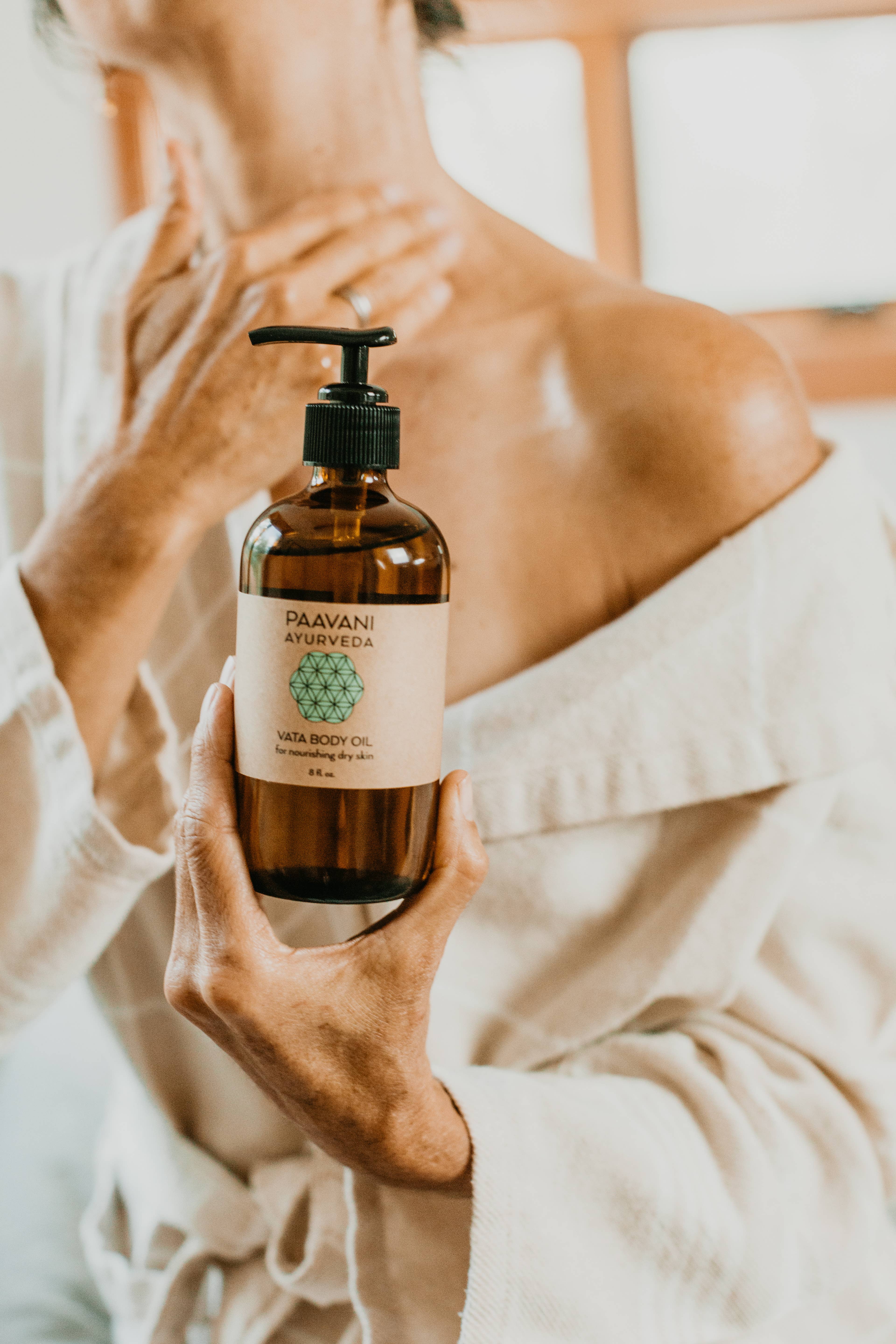 PAAVANI Ayurveda - Wholesale Bath/Body Oil - Vata Body Oil | Nourishing Abhyanga Oil for Dry Skin5