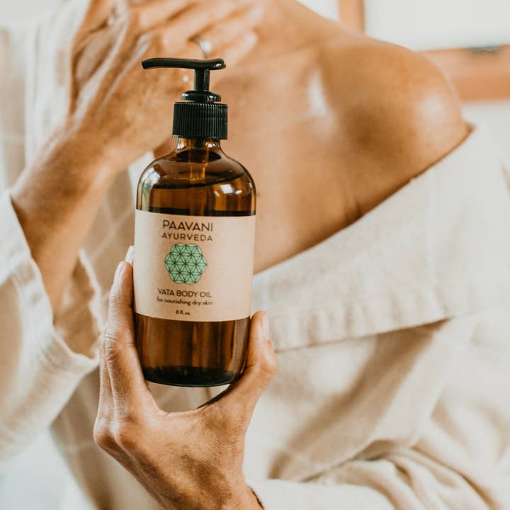 PAAVANI Ayurveda - Wholesale Bath/Body Oil - Vata Body Oil | Nourishing Abhyanga Oil for Dry Skin5
