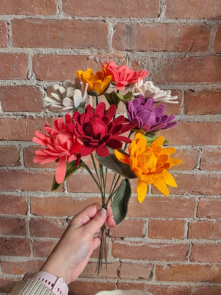 Felt Chrysanthemum Stem for wholesale by Madymae Felt Florals