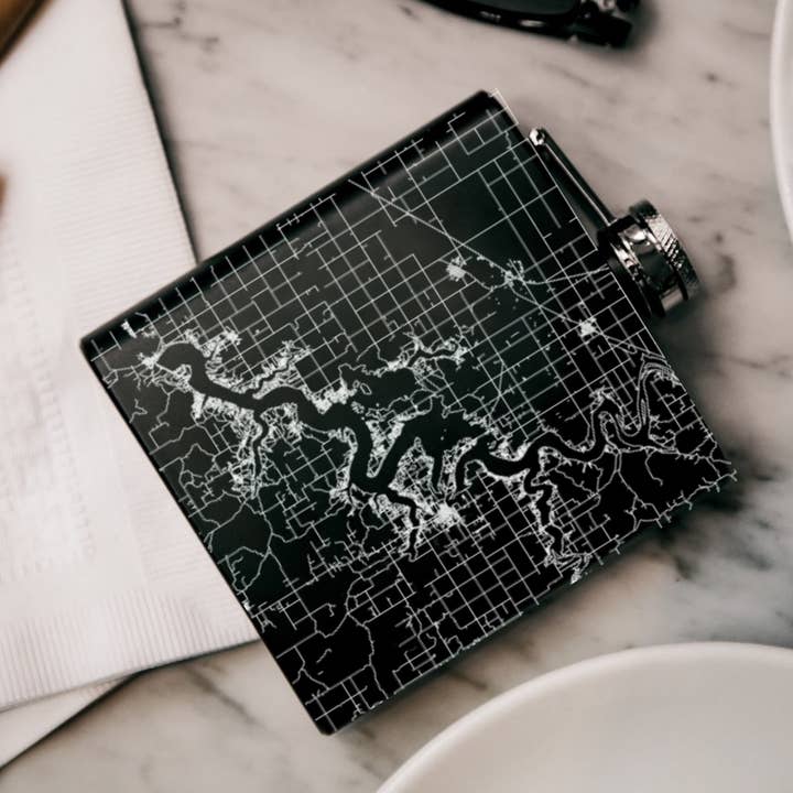 JACE.design - Wholesale Flask - Grand Lake O' The Cherokees OK Map Hip Flask in Matte Black0