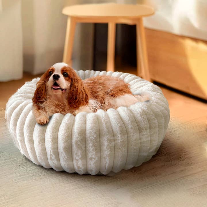 Precious Tails - Wholesale Pet Bed - Cat/Dog - ELLE Décor Round Wide Wale Pet Cuddler Bed for dogs & cats
5