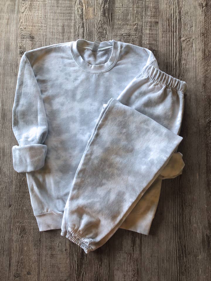 The Vollenweider Co. - Wholesale Lounge Set - Women's - Tie Dye Sweatsuit