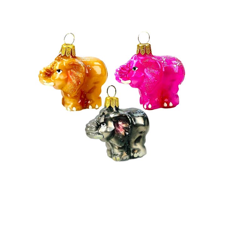 Lil' Bessie Mae - Assistentin/3 - Weihnachtsornament für den Großhandel von The Ornament King™ He's Back! Santa's Right Hand Man!