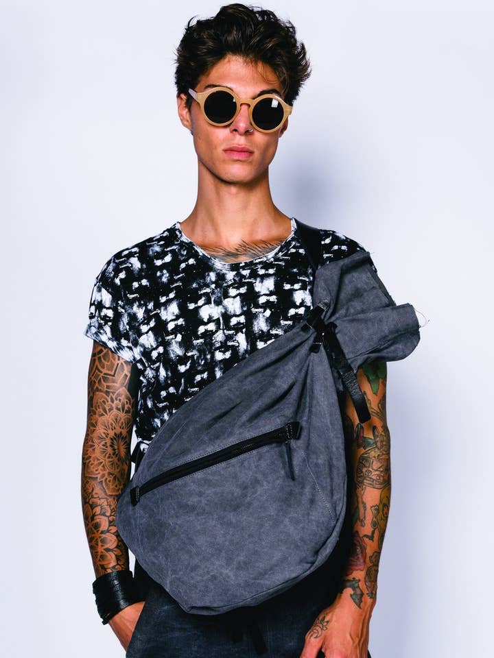 Sac en toile Taroma – Cabas en toile et cuir avec design minimaliste pour la vente par Gingersnap Official Bali