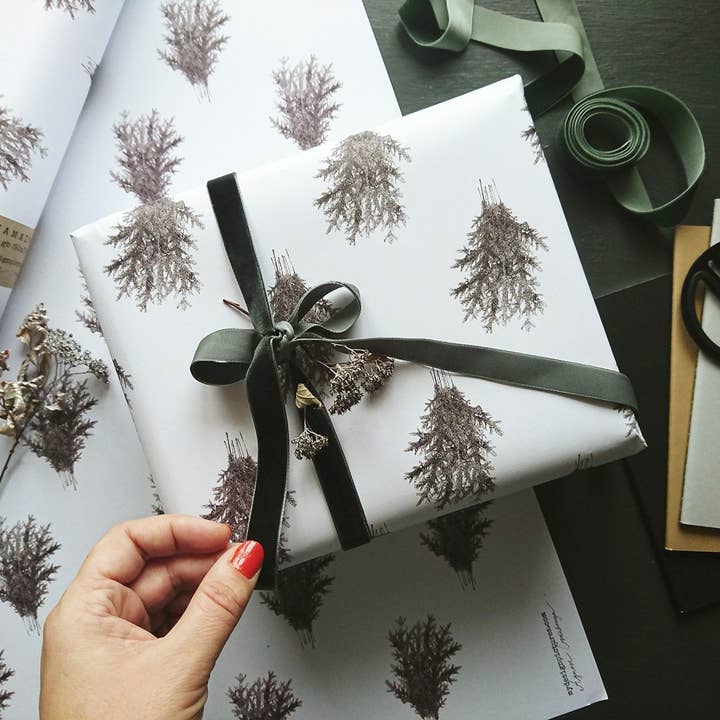 MyDesignPictures - Wholesale Flat Wrap - Set Of 3 Pieces Spruce Branches White Wrapping Paper1