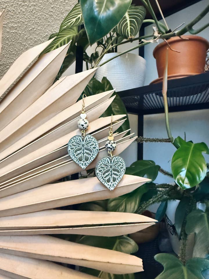 Anthurium || Pendientes de Planta para venta al por mayor de The Butterfly Effect