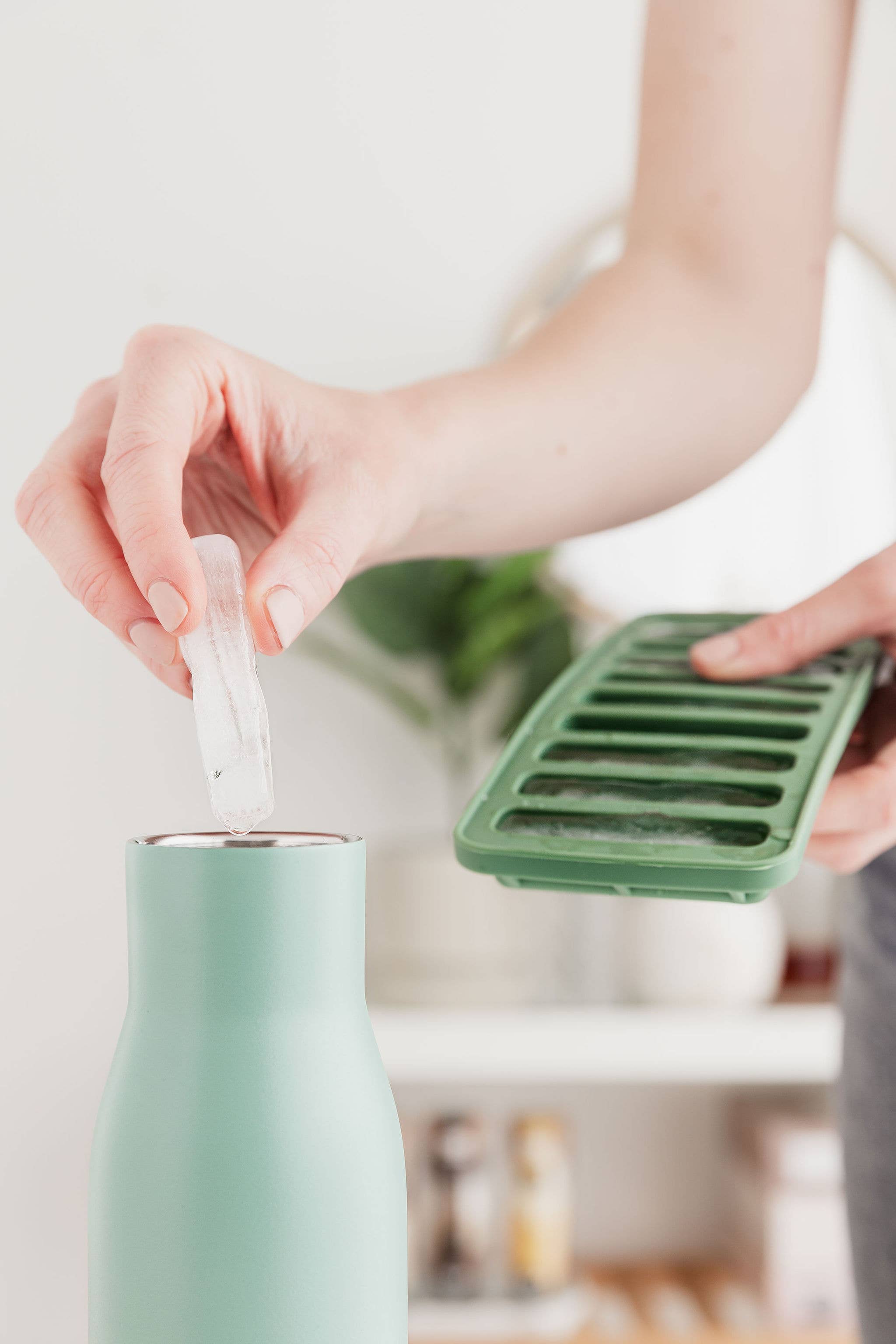 UBERSTAR - Vendita all'ingrosso Vassoi/stampi per ghiaccio - Ice Sticks - Stampi per Ghiaccio a Bastoncino per Bottiglie1