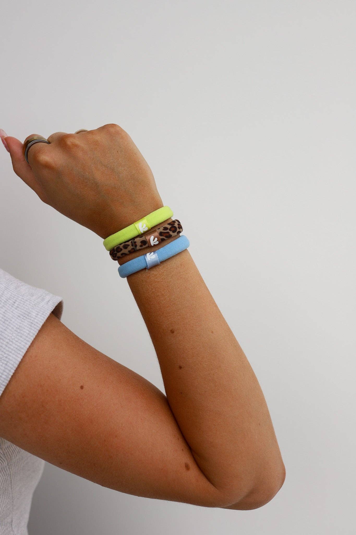 KAXI – wholesale Hårsnoddar – Dam – Skinny High Intensity "ties" Paket med 62