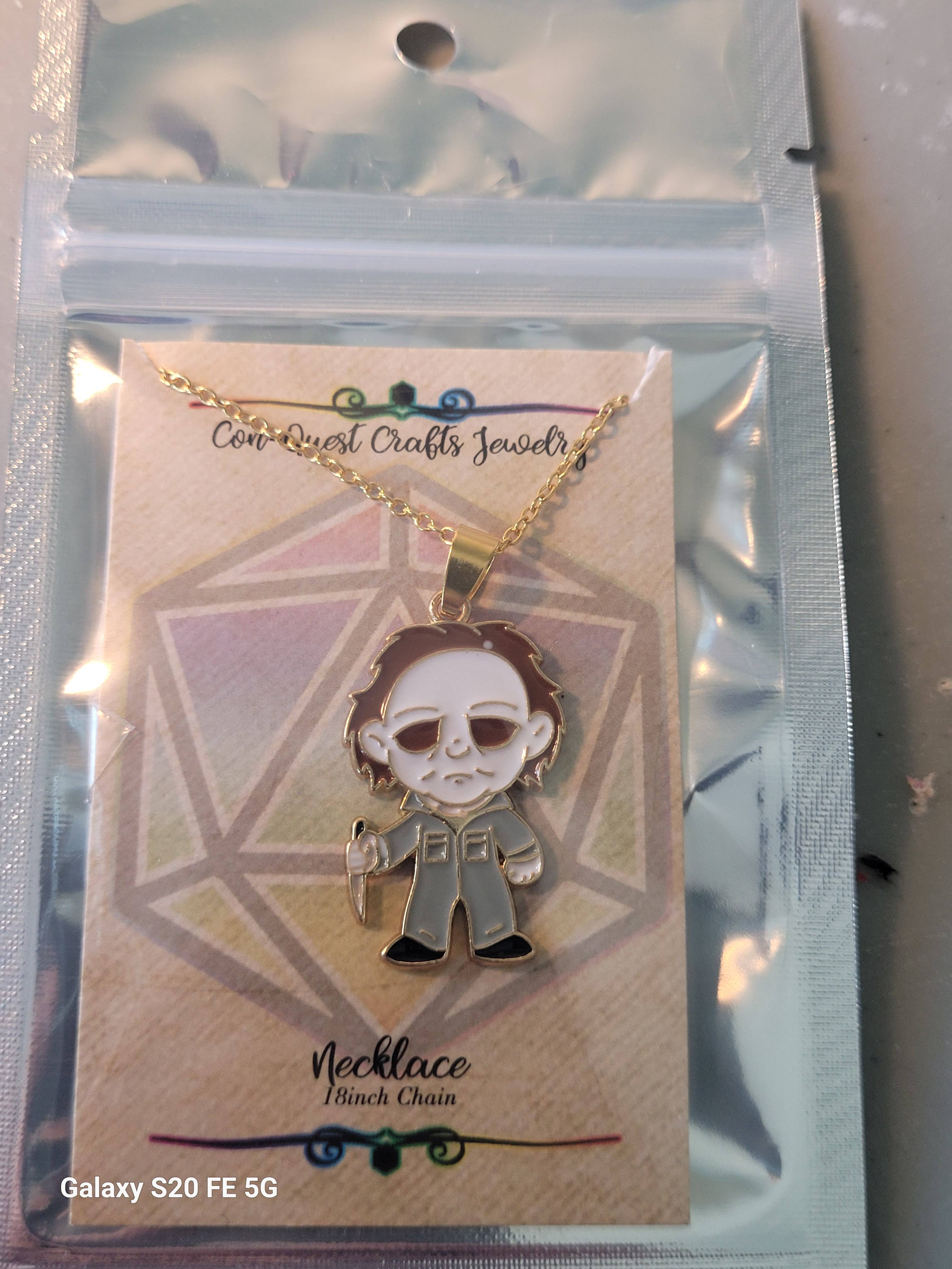 Con-Quest Crafts – wholesale Smycken – Smycken med skräckfilmskaraktärer: örhängen, halsband och dragkedjehängare10