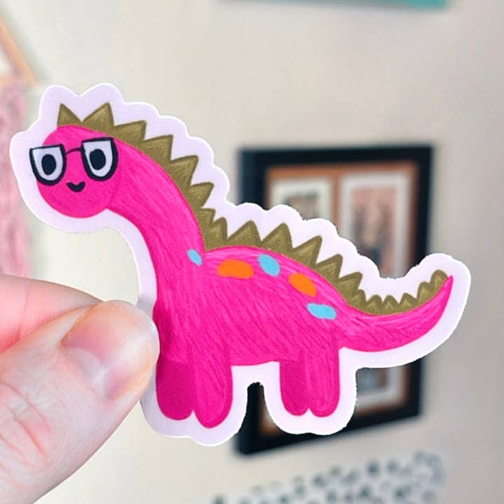 Timothy Dinosaur med briller sødt klistermærke for engroshandel hos Doohickle Designs