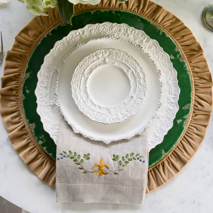 Arte Italica & Crown Linen Designs - Vente Assiette de présentation - Chargeur Scavo Vert1