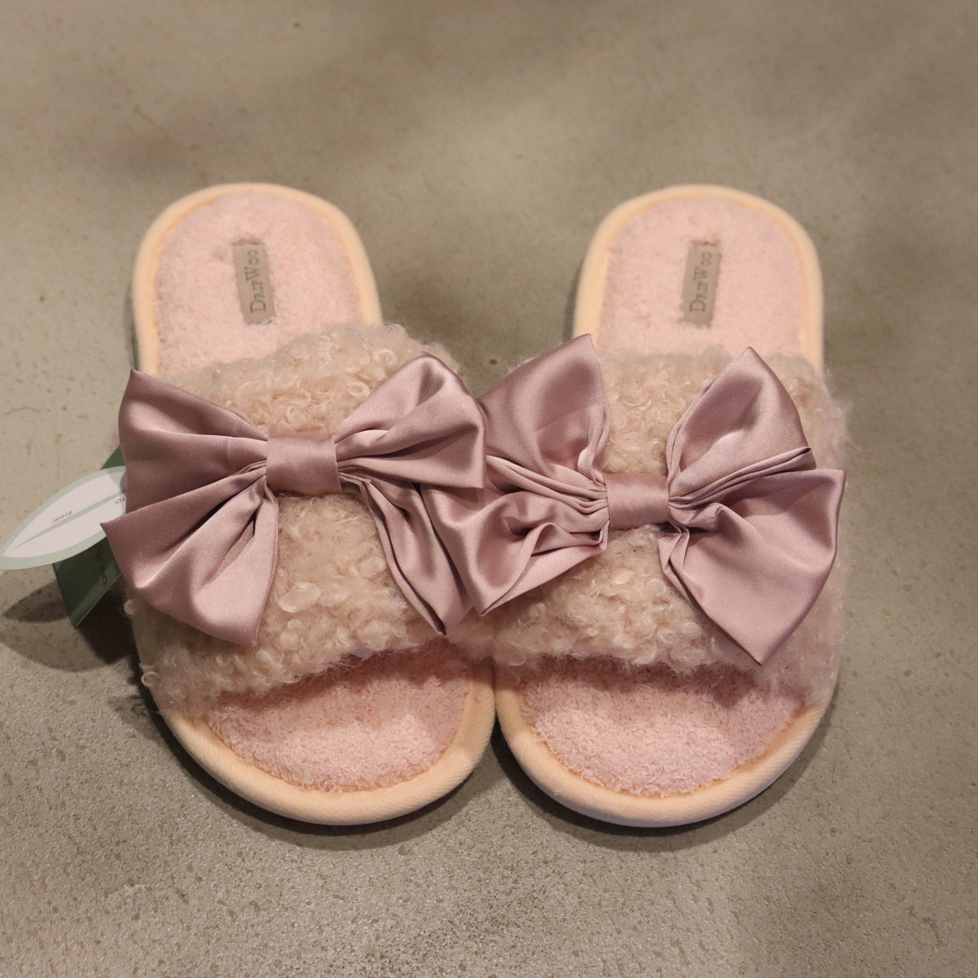 DrifWoo - Wholesale Slippers - Women's - White Fluffy Bridal Slippers – Women’s Summer Spa Slides0