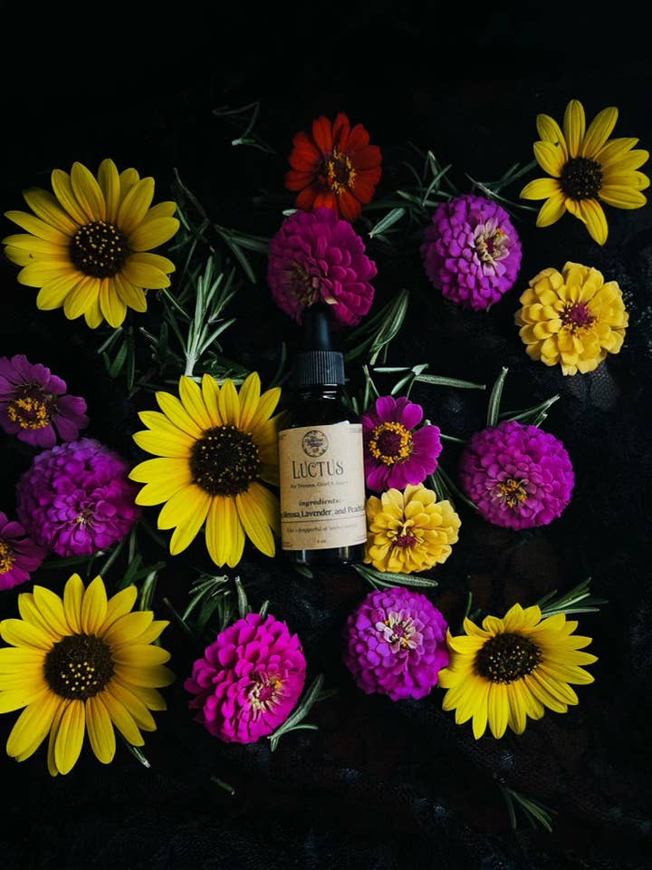 Tintura di Luctus (trauma, dolore e rabbia) per la vendita all'ingrosso da parte di The Medicinal Melange