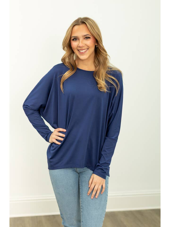 Long-sleeve Crewneck, Navy for wholesale on Faire2