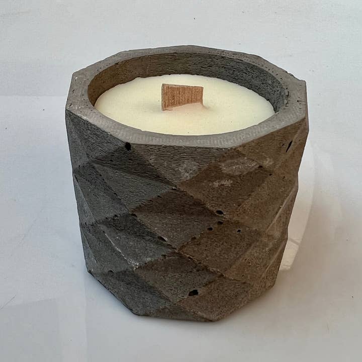 Koncretosa - Wholesale Jar/Filled Candle - Ughetta Candle1