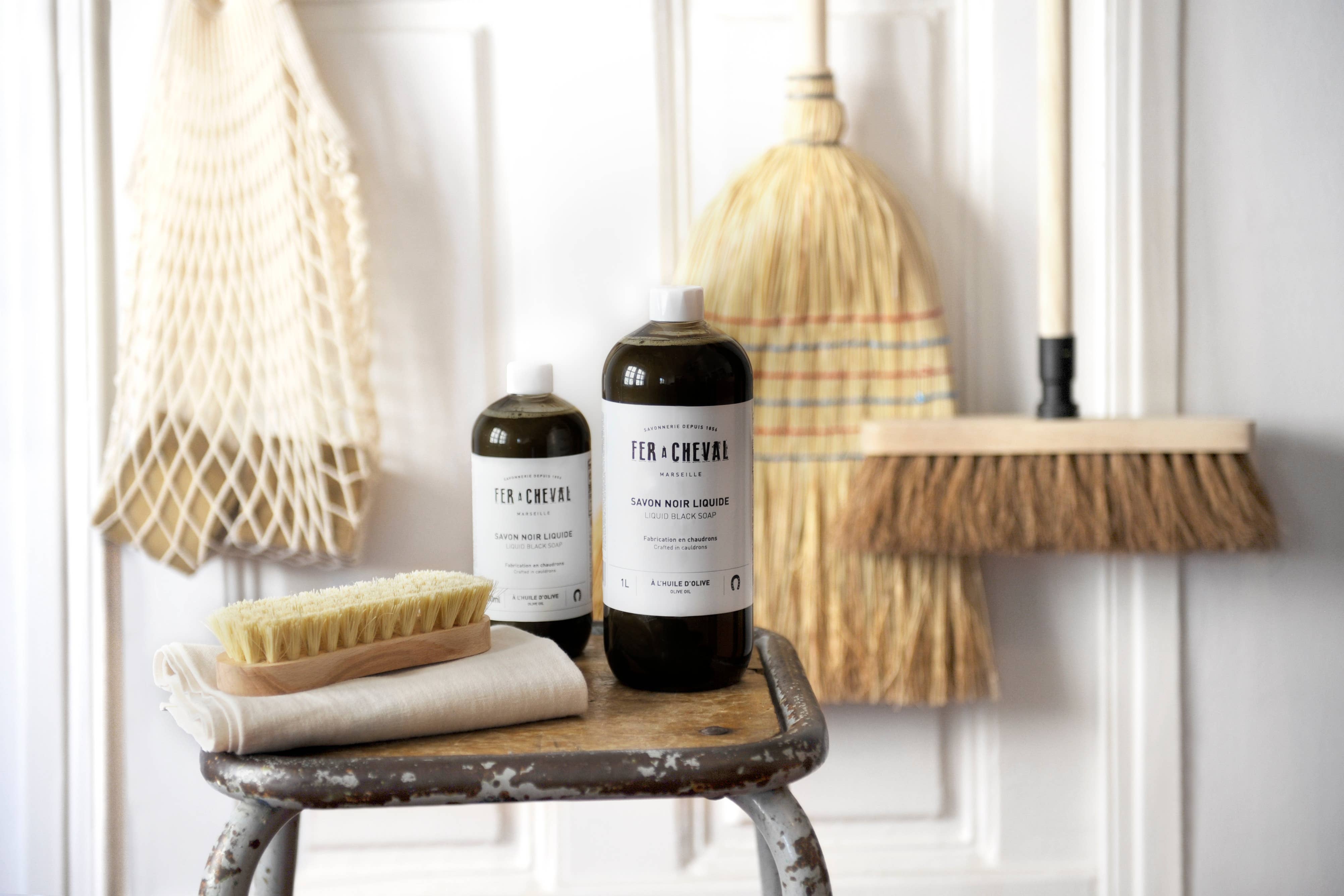 Fer à Cheval – wholesale Liquid laundry detergent – Liquid Black Soap 500ml1