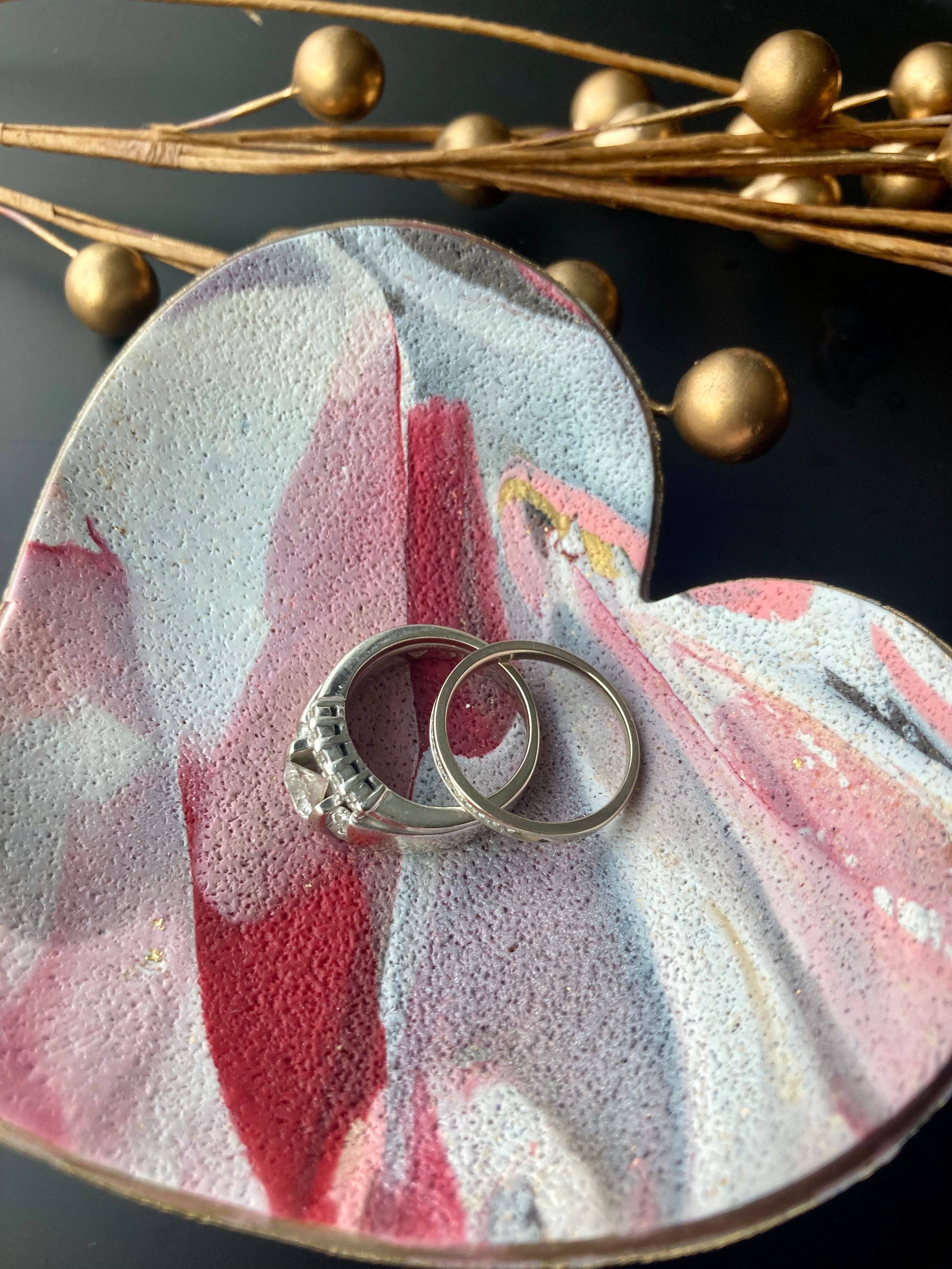 El & Gray Design - Wholesale Jewelry Dish - Valentina Heart Trinket Tray4