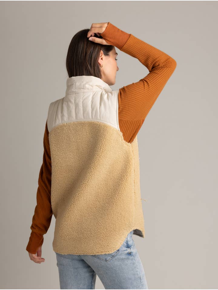 LIV Outdoor - Wholesale Outerwear Vest - Women's - Women's Vela Hybrid Berber Vest2