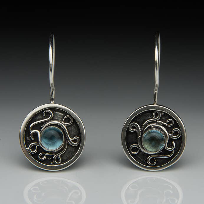 Goccia floreale per la vendita all'ingrosso da parte di Marina Kessler Jewelry