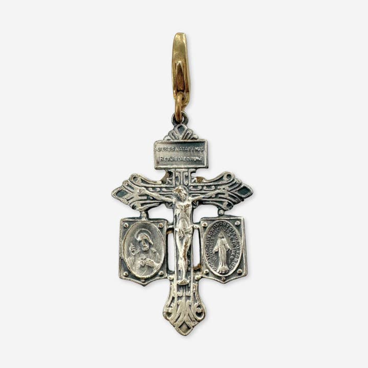 Ciondolo croce ornato in argento invecchiato vintage per la vendita all'ingrosso da parte di Lulu’s Petals