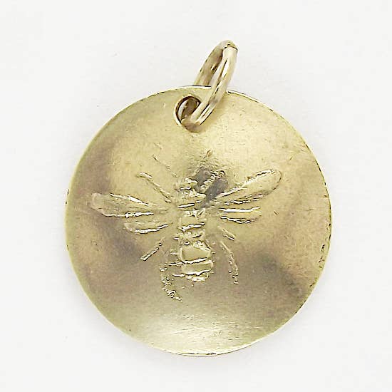 Pendentif rond en forme d'abeille, 3/4 po, laiton 4B pour la vente par David Stepan